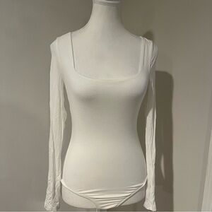 superdown White Long-Sleeve Square Neck Bodysuit
